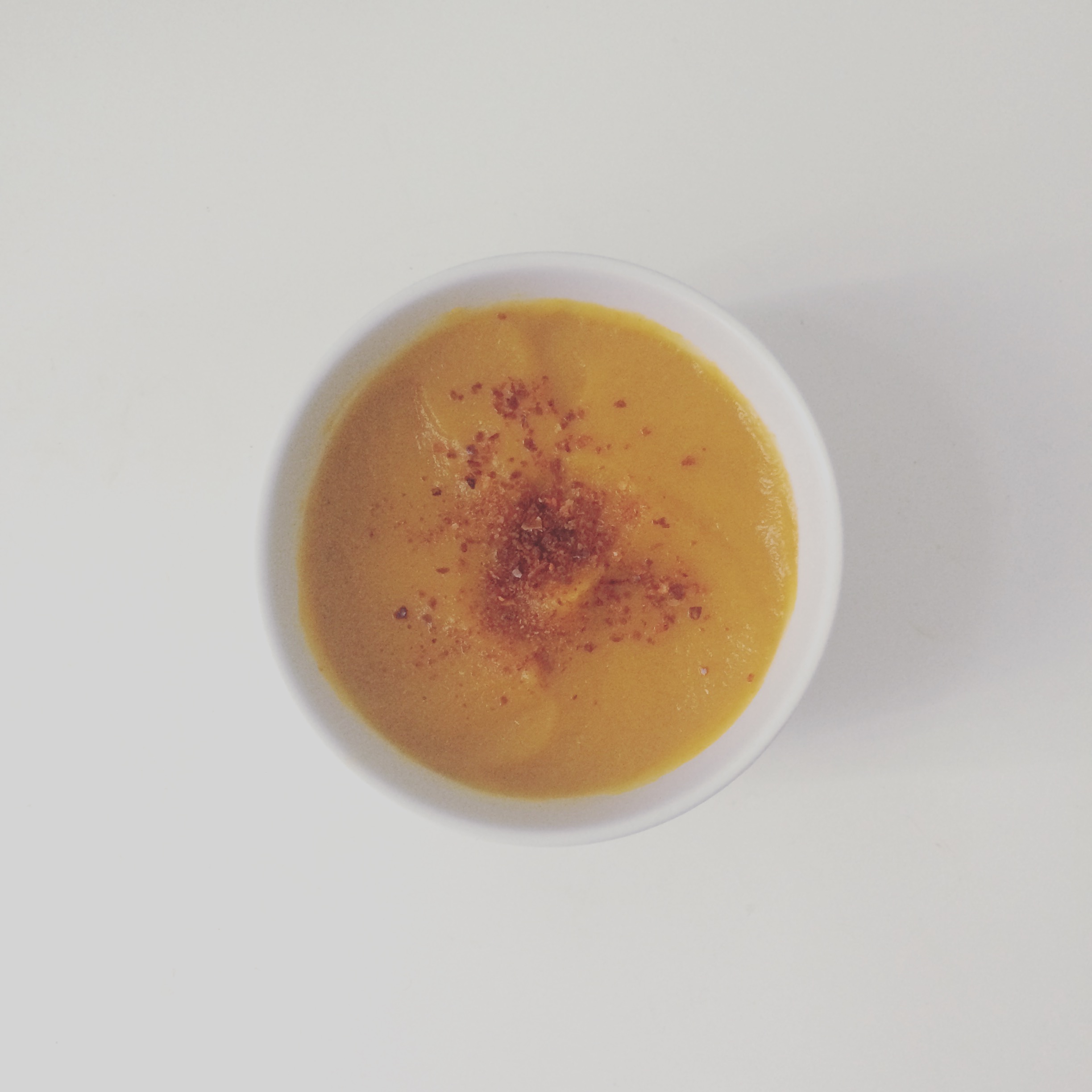 体の中から温まる、秋のバターナッツカボチャスープ